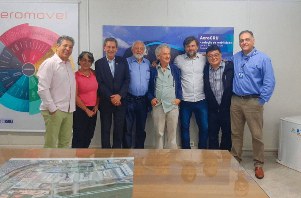 Instituto de Engenharia e Abifer visitam obras do Aeromovel em Guarulhos